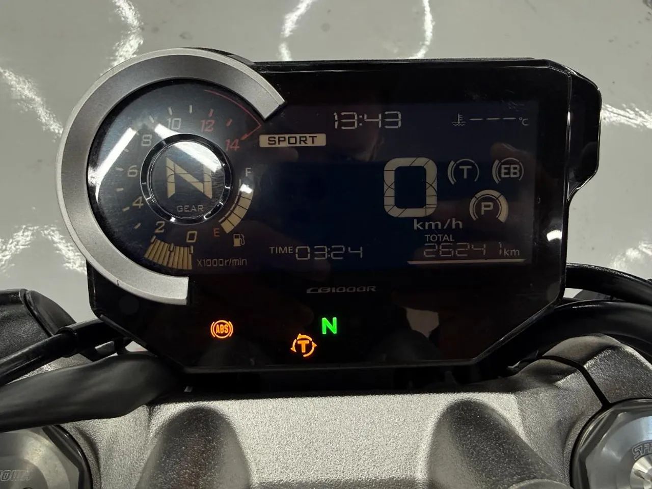 CB 1000R - Foto 4