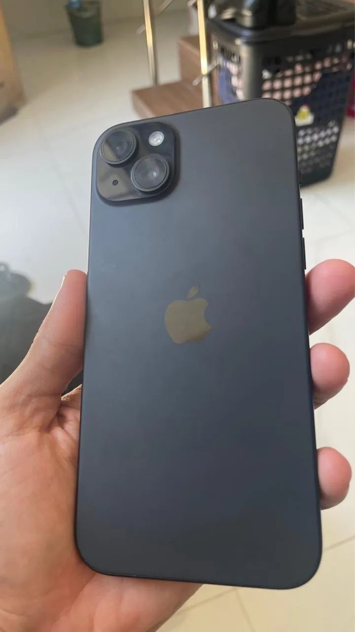 iPhone 15 plus