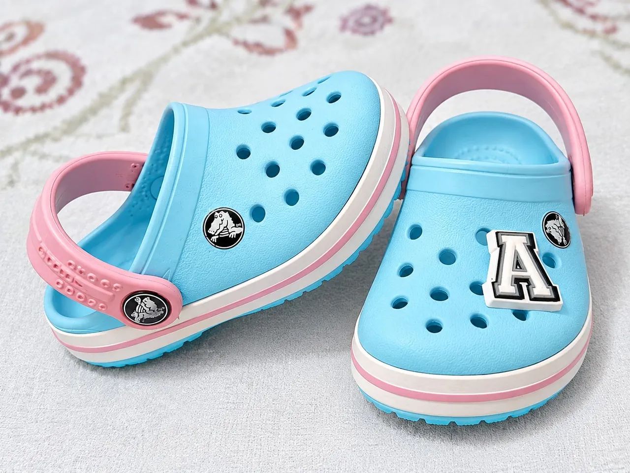 Crocs e botinha originais  - Foto 2