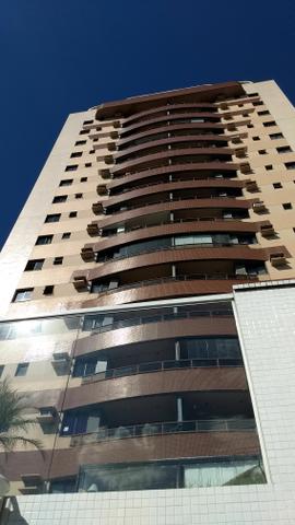 Apartamento no Adrianópolis com 125m2, mobília 80%