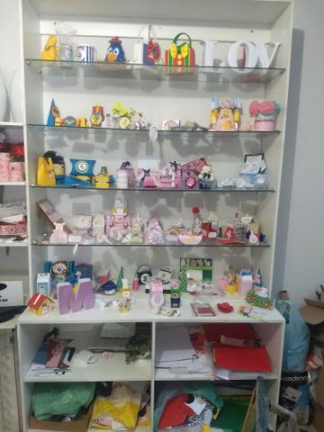 Vitrine para expor produtos de loja
