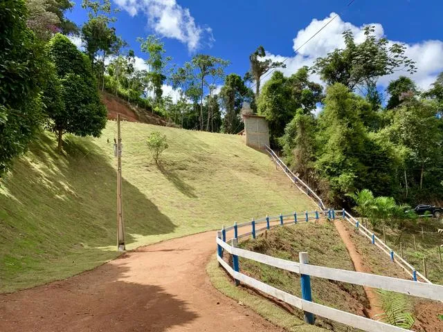 **PARAÍSO ECOLÓGICO EM SANTA TERESA-IMPERDÍVEL **