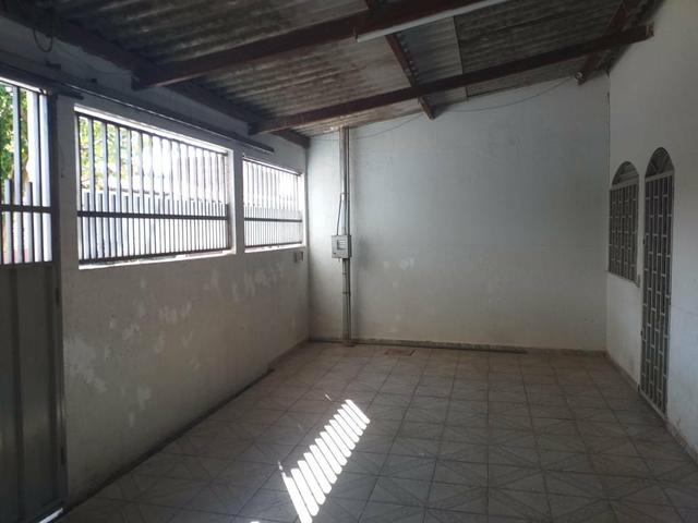 QC 01 Casa Com 02 Quartos, 9 8 3 2 8 - 0 0 0 0 ZAP - Foto 2