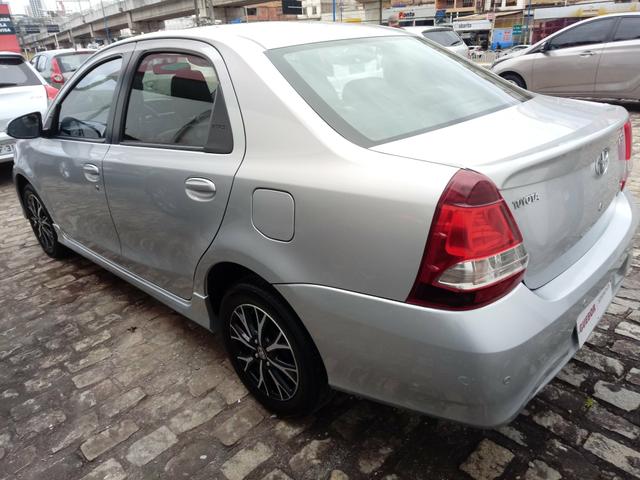 Toyota etios platinum 1.5 - Foto 3
