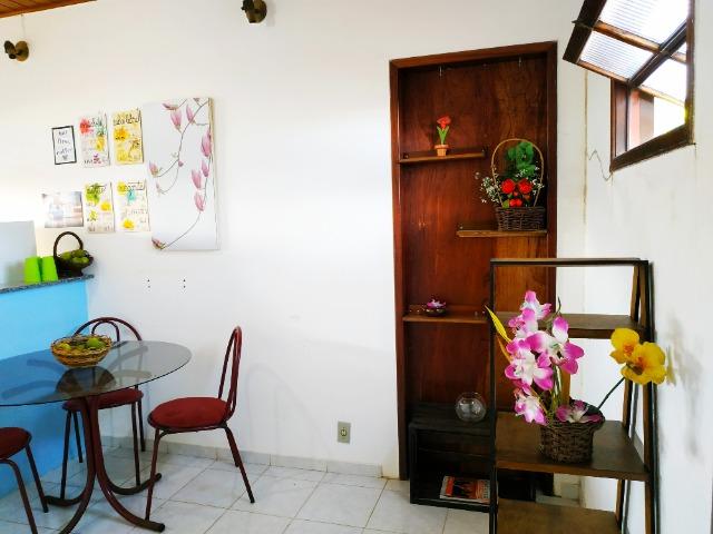 Aconchegante apartamento de dois quartos, amplo e muito bem localizado