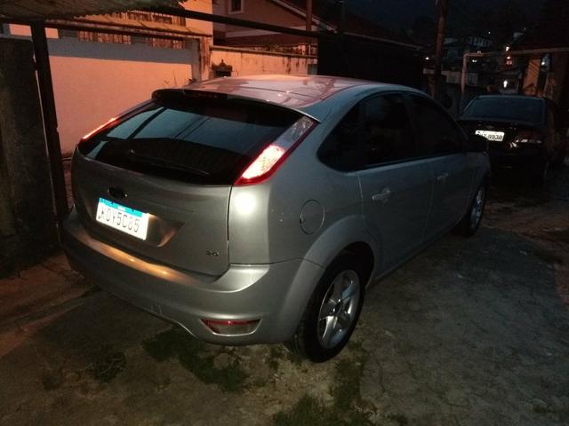 Vendo Focus Hatch 2013, 2.0 completo - Foto 4