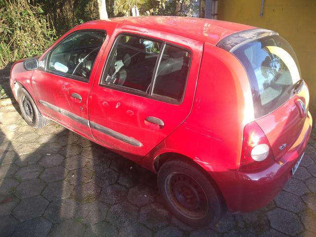 Clio - Foto 3