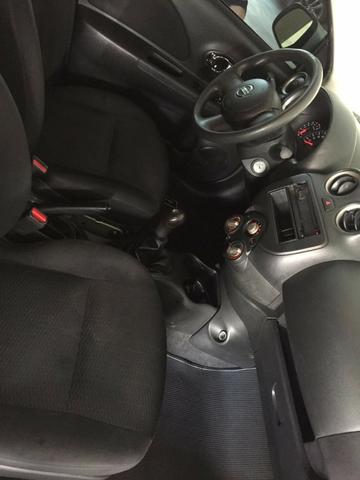 Nissan March 2012/13 - flex - motor 1.6 - Foto 5