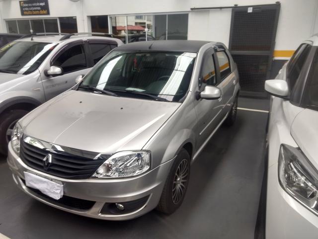 Renault Logan 1.6 8v completo 2011