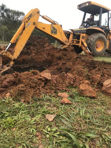 Retroescavadeira JCB