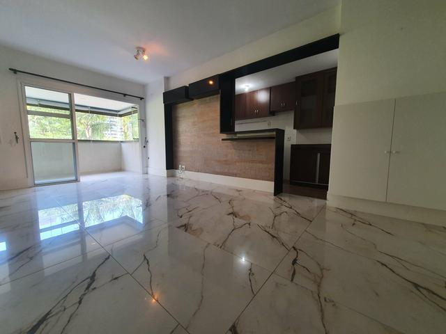 Belíssimo apto de 1 suite com sala ampliada no Reserva Jardim - Foto 2