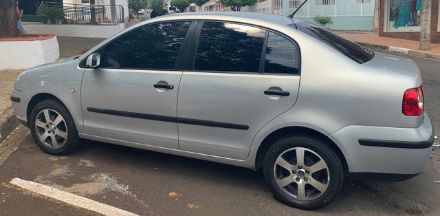 POLO SEDAN 2006 ACEITA TROCA