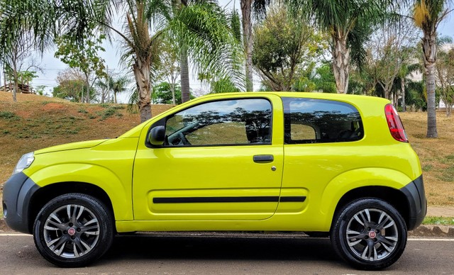 FIAT UNO VIVACE 1.0 FLEX 2012