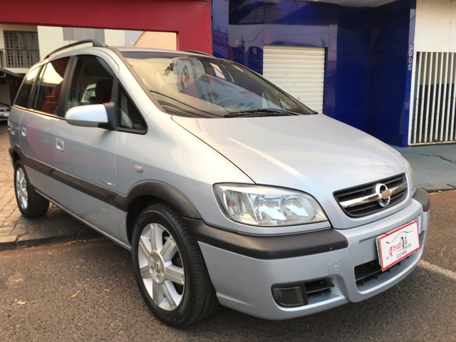 ZAFIRA ELEGANCE AUTOMÁTICA 2010/10 COMPLETA 7 LUGARES MUITO NOVA