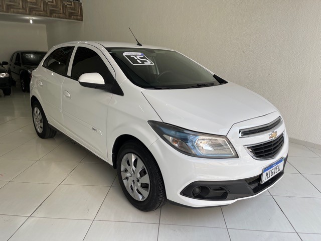 GM ONIX LT 1.4 2015