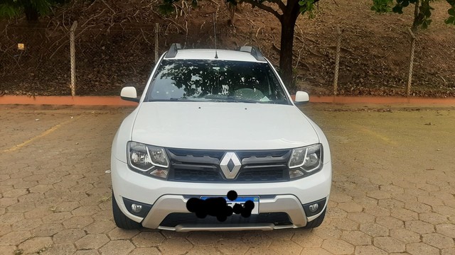 RENAULT DUSTER 2.0 4X2 2016 ACEITO TROCA POR VEÍCULOS