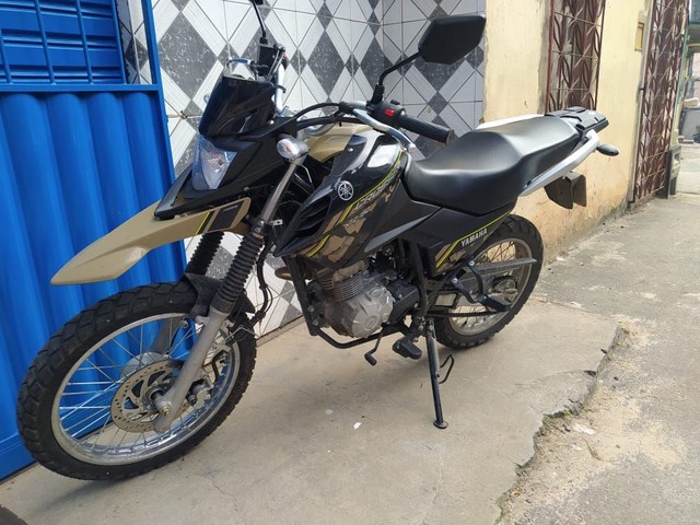 MOTO YAMAHA