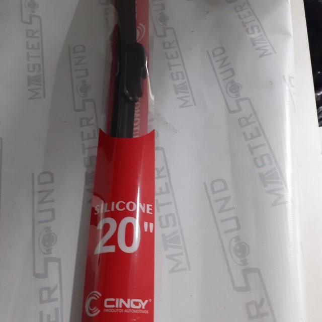 Palheta silicone universal. 20". Nova. Colocada.