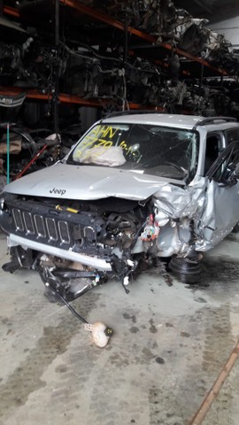 Jeep Renegade Long.1.8 4x2 Flex 16V aut 2016 Para retirada de peças  - Foto 3