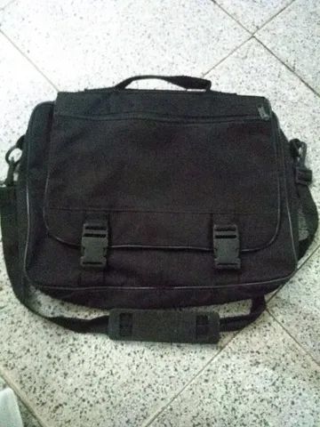 Pasta tipo carteiro preta 