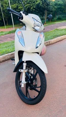 Biz Branca 125 2022/2023 com 11 meses de uso