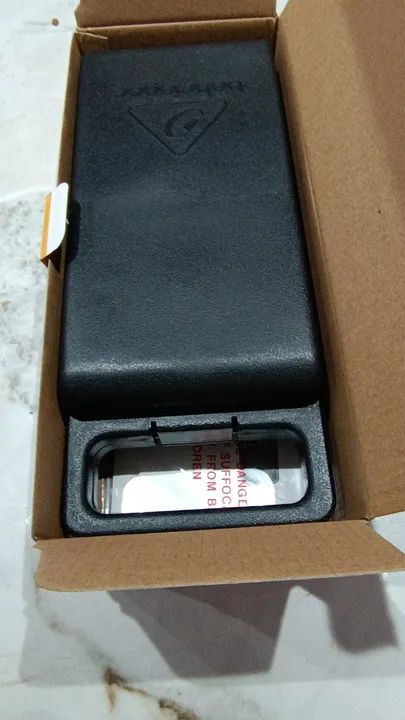 Microfone condensador multipadrão Behringer C3 - Oddity Gold Color - Foto 2