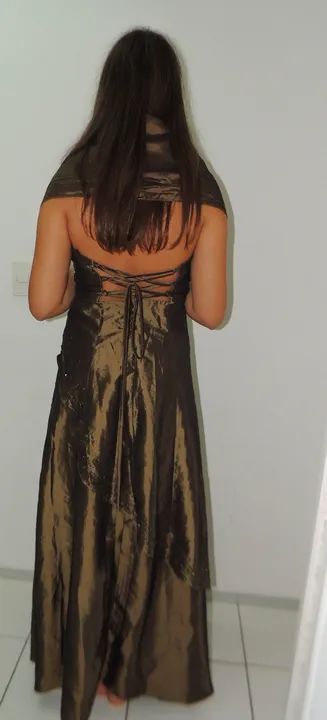 Vestido verde de cetim - Foto 2