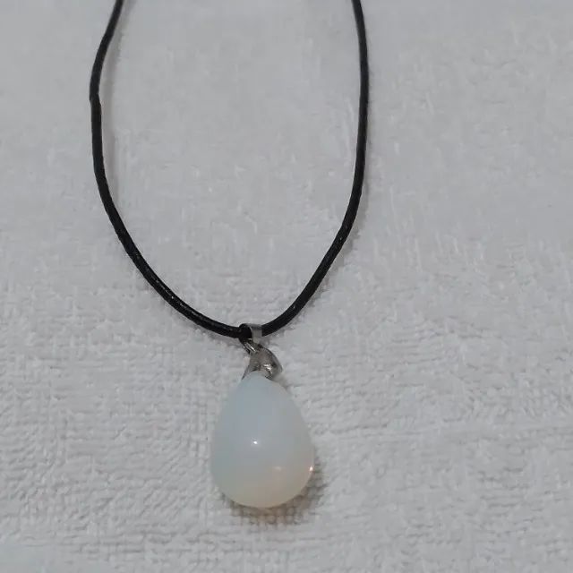 Colar com pedra peruana, 28 cm de comprimento