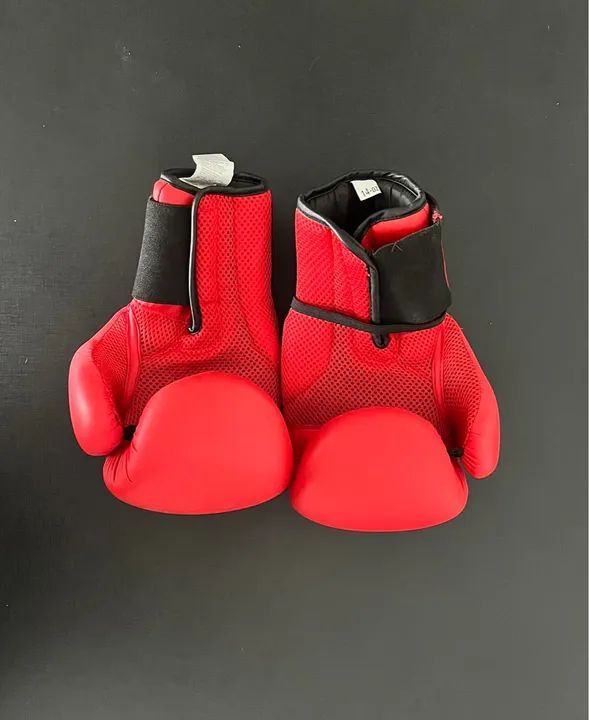 Luvas de Boxe Outshock 14oz