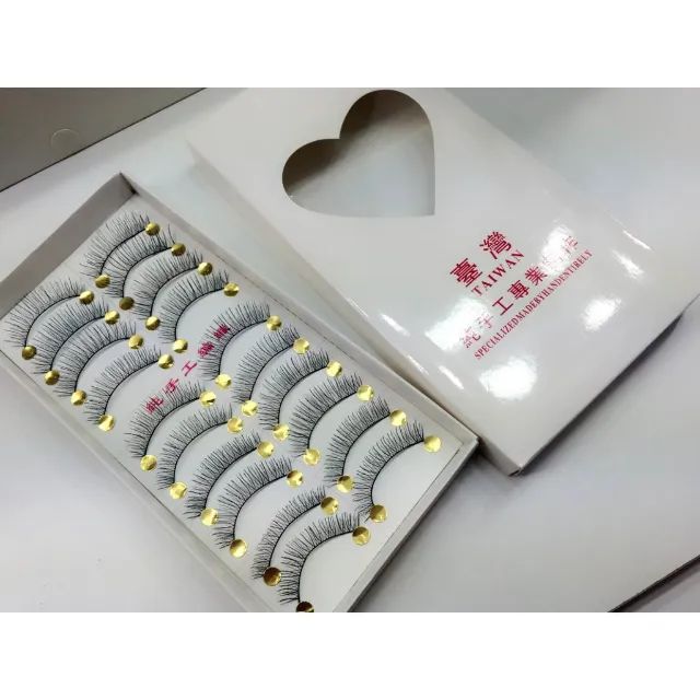 Kit De Cilios Postiço Com 10 Pares Na Caixa