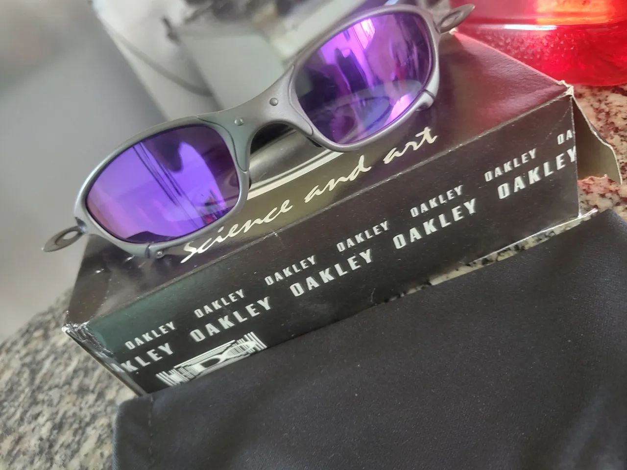 Óculos de Sol Oakley juliet - Prata e Roxo Violet NOVO  - Foto 4