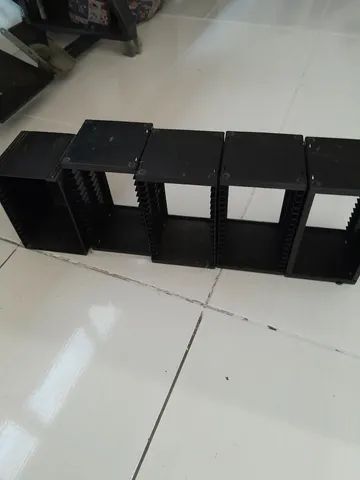 5 porta cds. Ótimo estado.