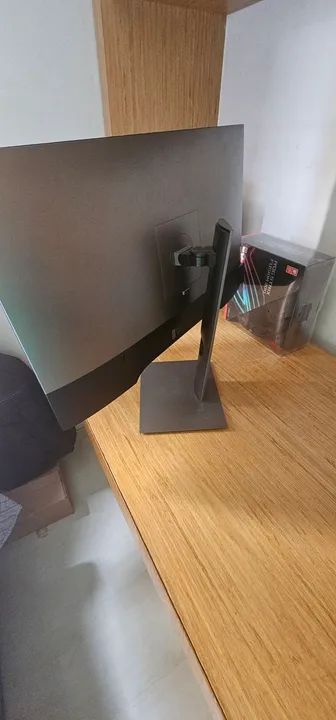 Monitor Dell Ultrasharp - retirada de peças - Foto 2