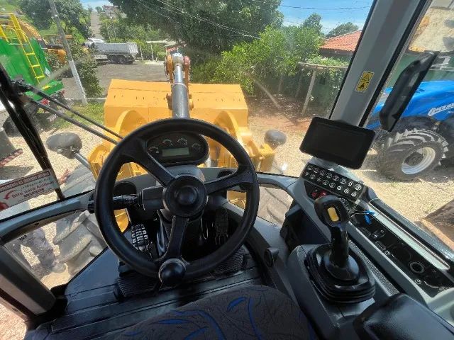 Pá Carregadeira Caterpillar 938K - Foto 6