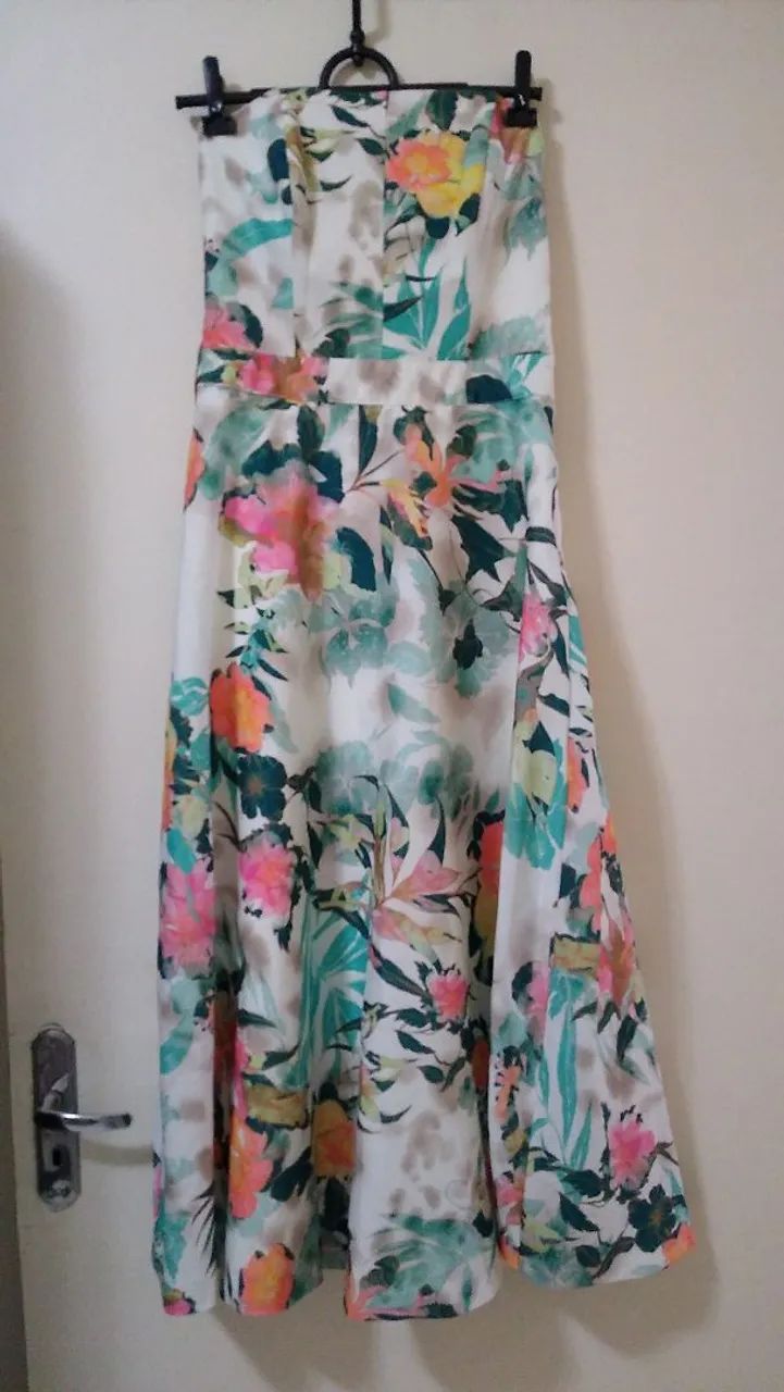 Vestido floral Adriana Barra