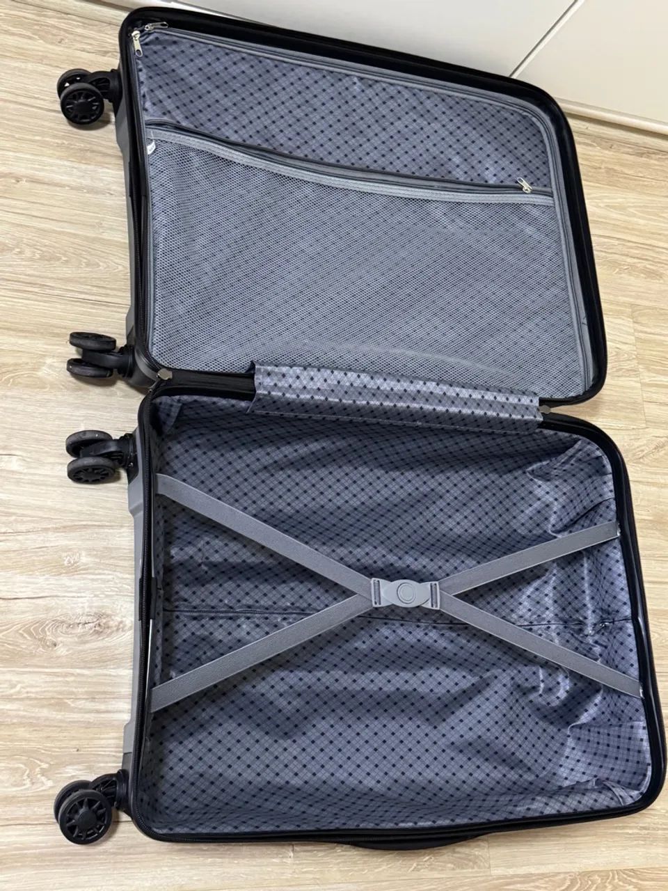 Mala Média 23kg Polipropileno Rodas 360° Mônaco tipo Le Postiche NOVA! - Foto 4