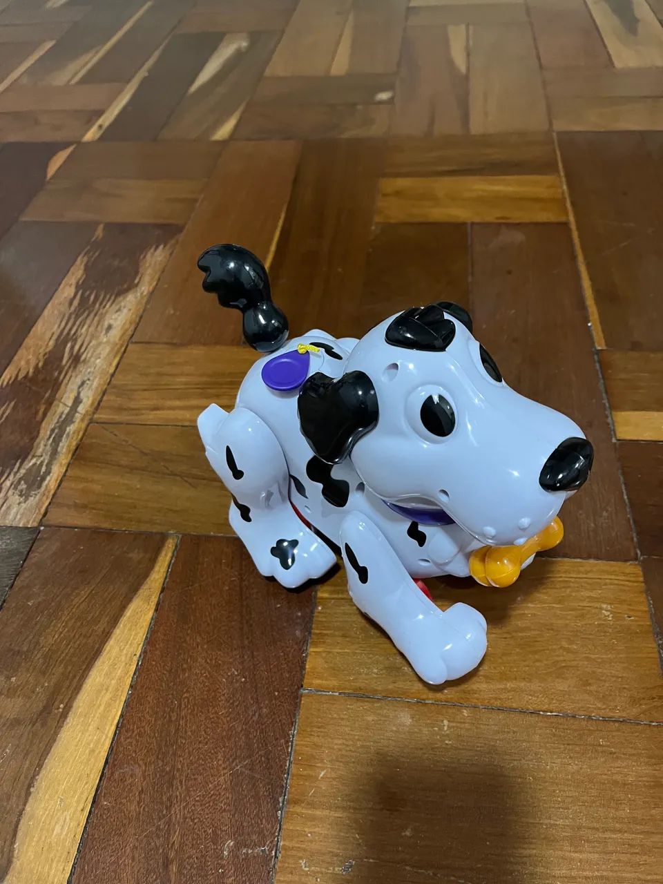 Brinquedo  cachorrinho  late e corre  com pilhas  - Foto 5