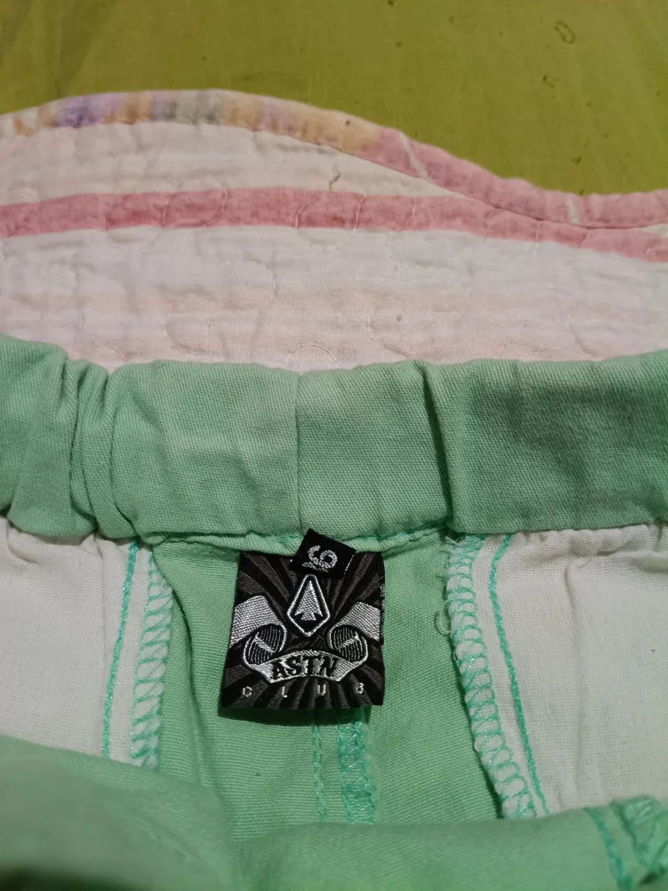 Calça masculina 