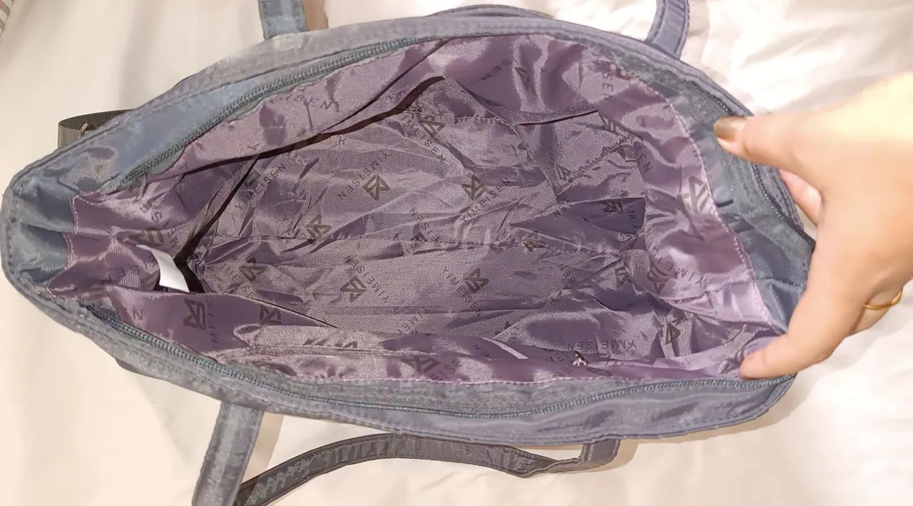 Bolsa tote bag com alça transversal  - Foto 4