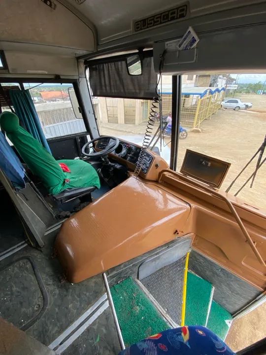 Ônibus em ótimo estado - Foto 4