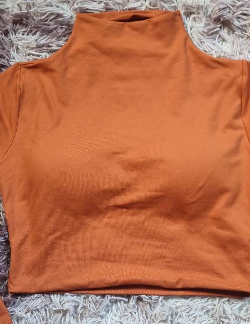 Cropped laranja com bojo e manga longa - Foto 4