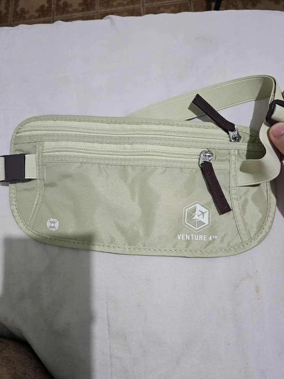 Doleira Pochete travel wallet 
