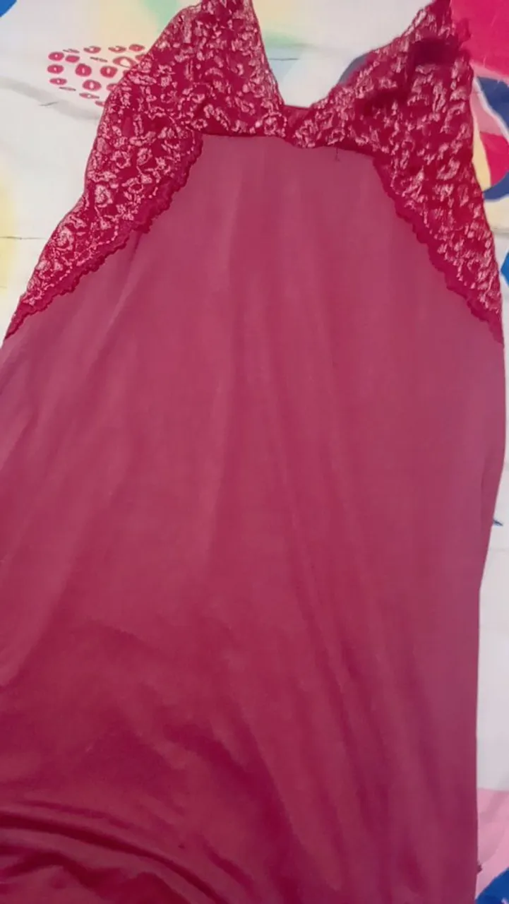 Camisola de Cetim com Renda - Elegância e Conforto