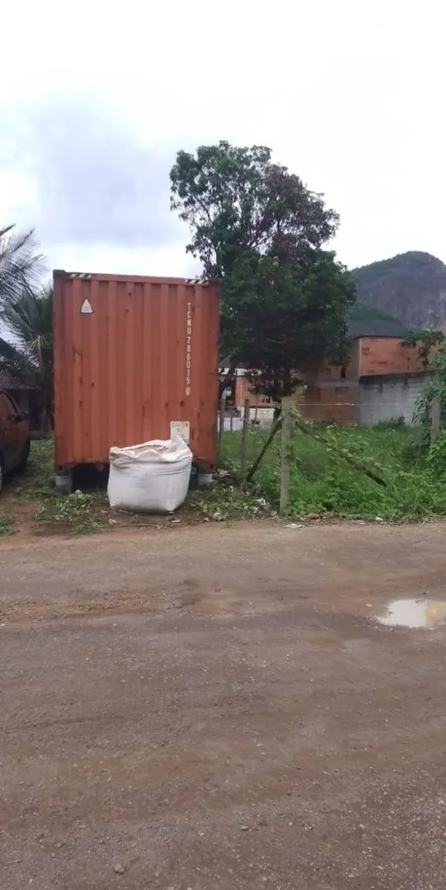 Container 64419087752834121