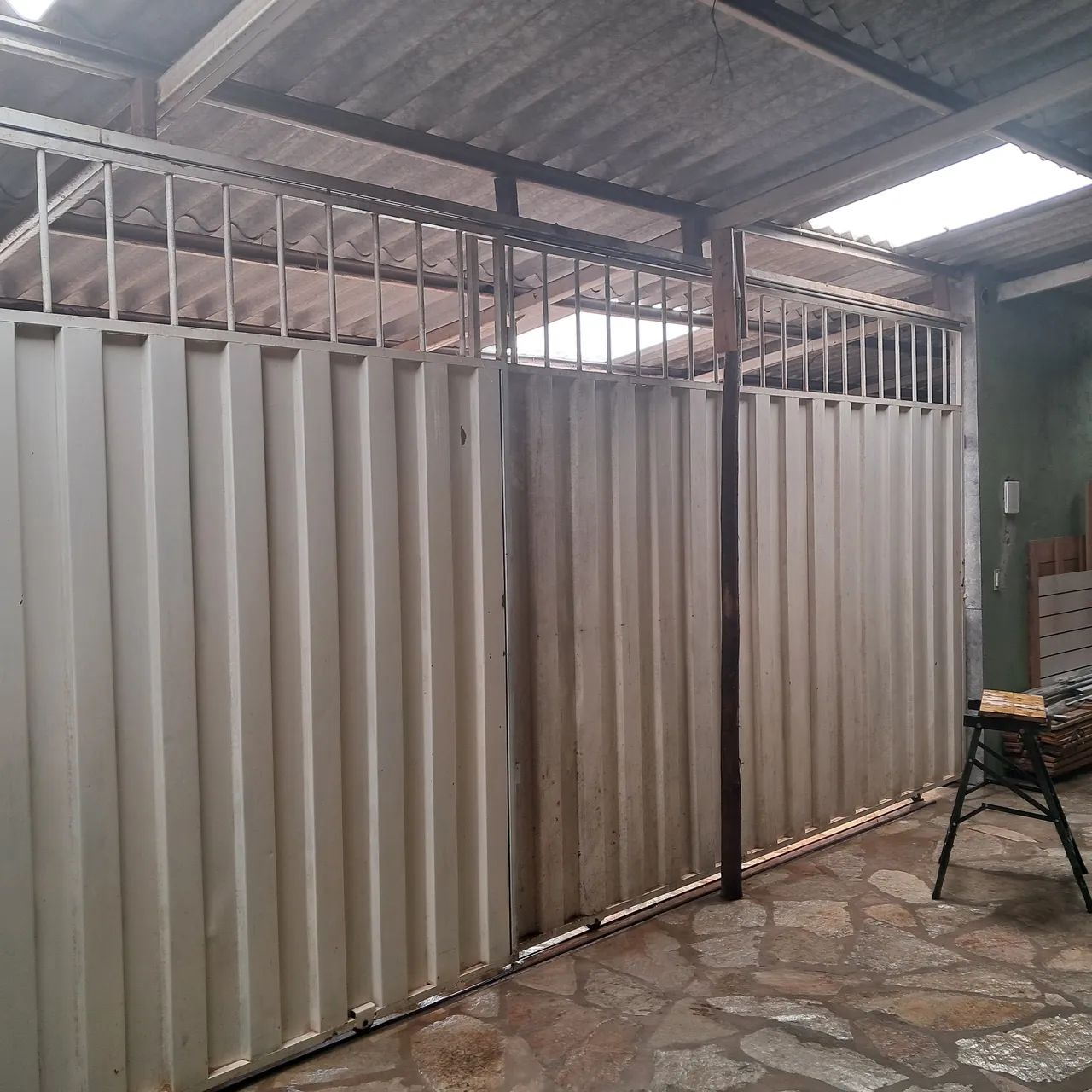 Vendo os 2 portões de 3.55 x 2.50 cada, em ótimo estado. - Foto 6