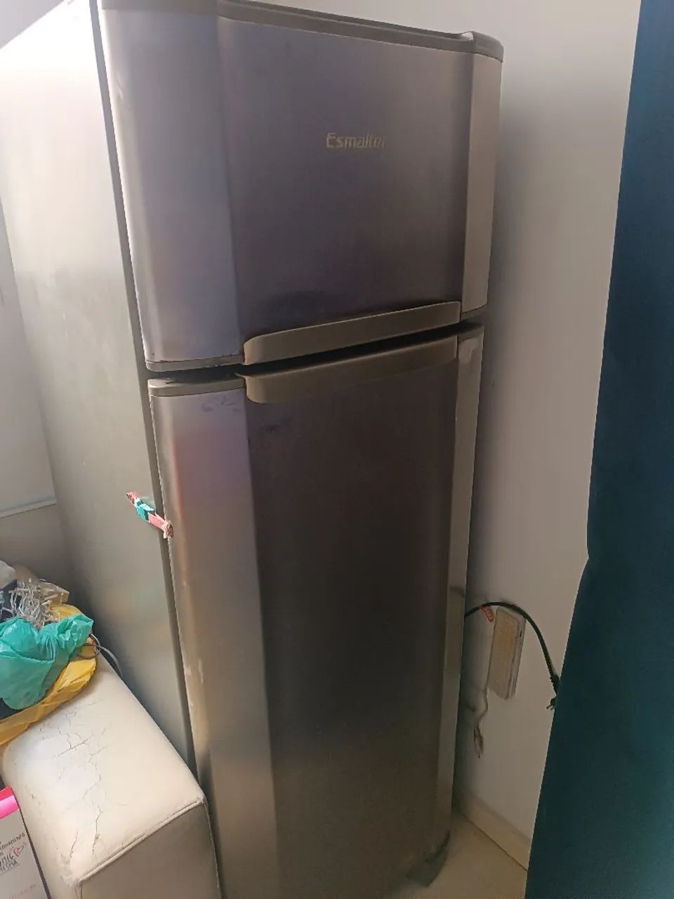 Vendo geladeira Esmaltec