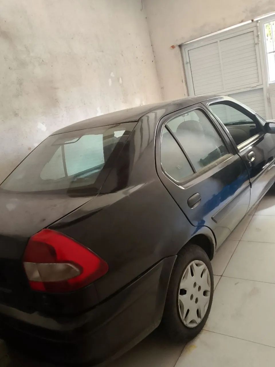 Ford Fiesta Sedan Street 1.0 8V 4P 2003