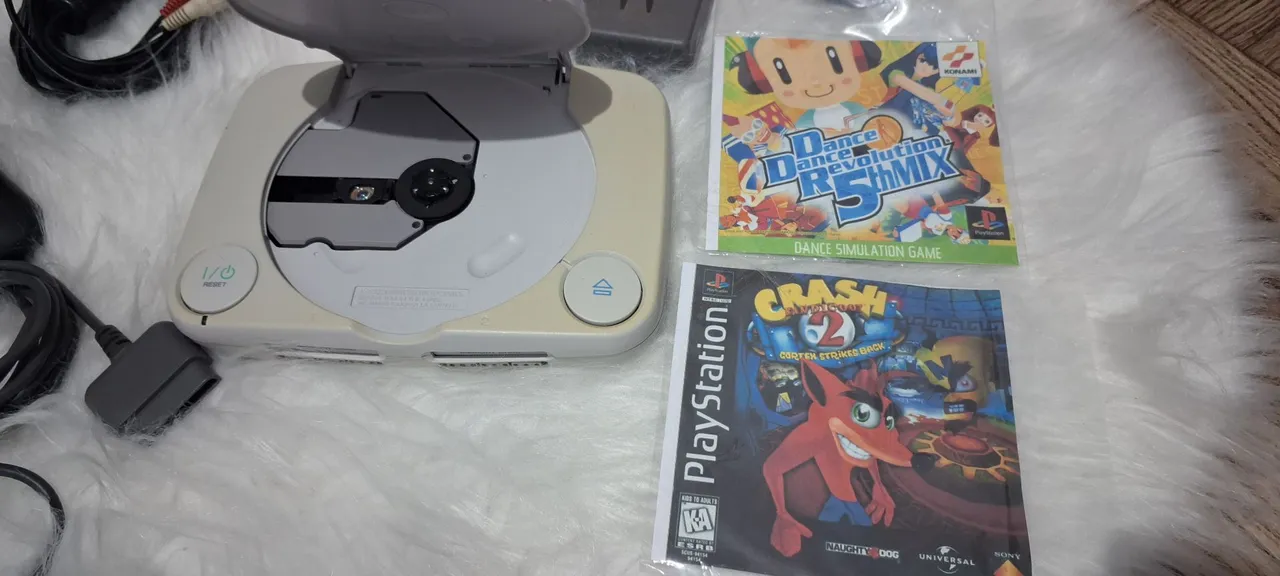 Playstation 1 com jogos + Tapete de dança