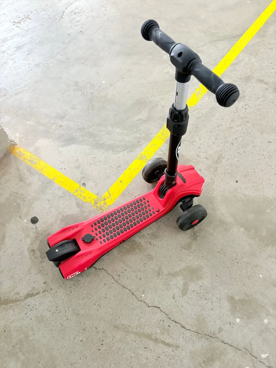 Patinete max turbo com fumaça e luzes - Foto 5