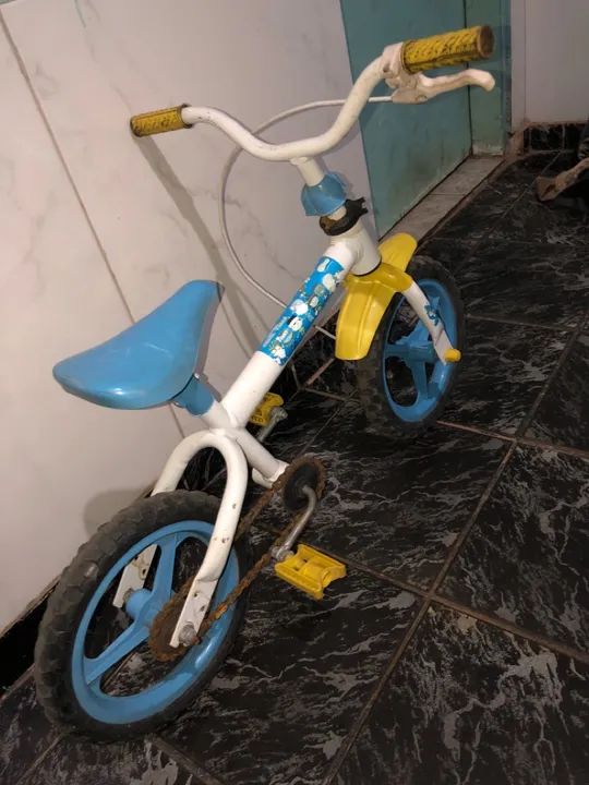 Bicicleta Infantil Pequena - Foto 4